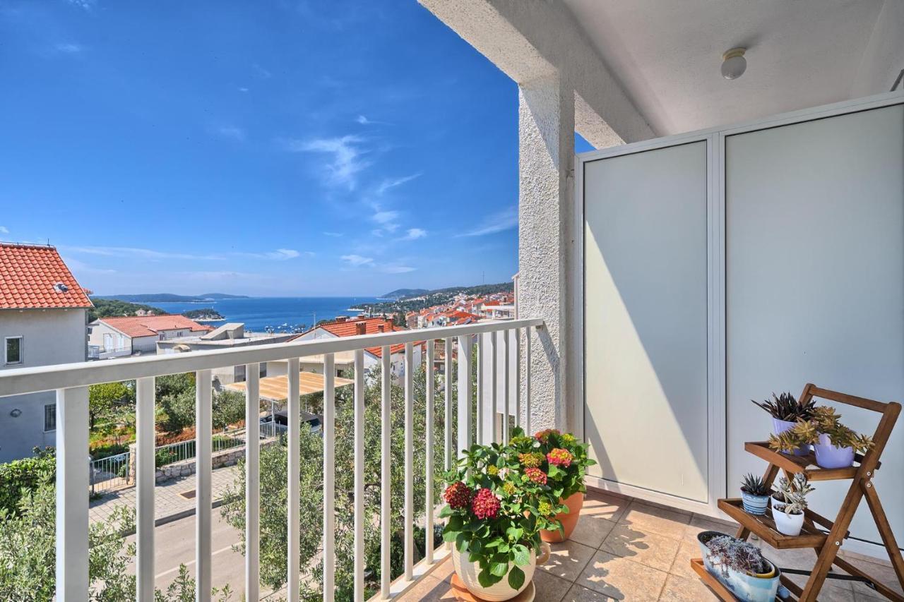 Apartments Irena Hvar Town Extérieur photo