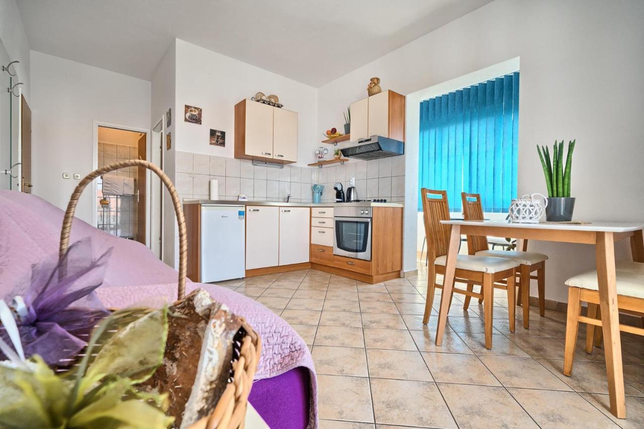 Apartments Irena Hvar Town Extérieur photo