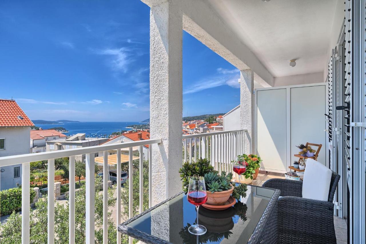 Apartments Irena Hvar Town Extérieur photo