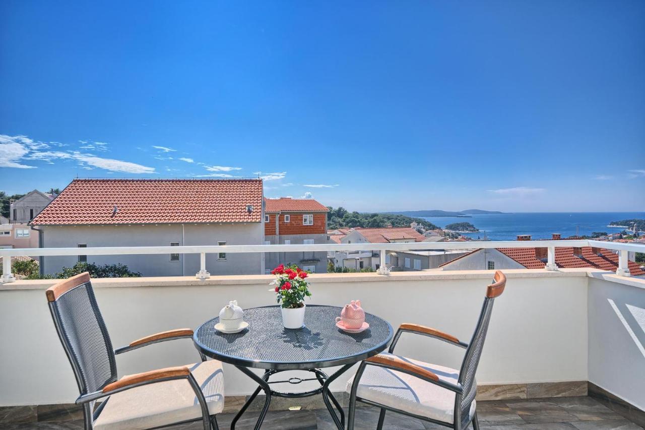 Apartments Irena Hvar Town Extérieur photo