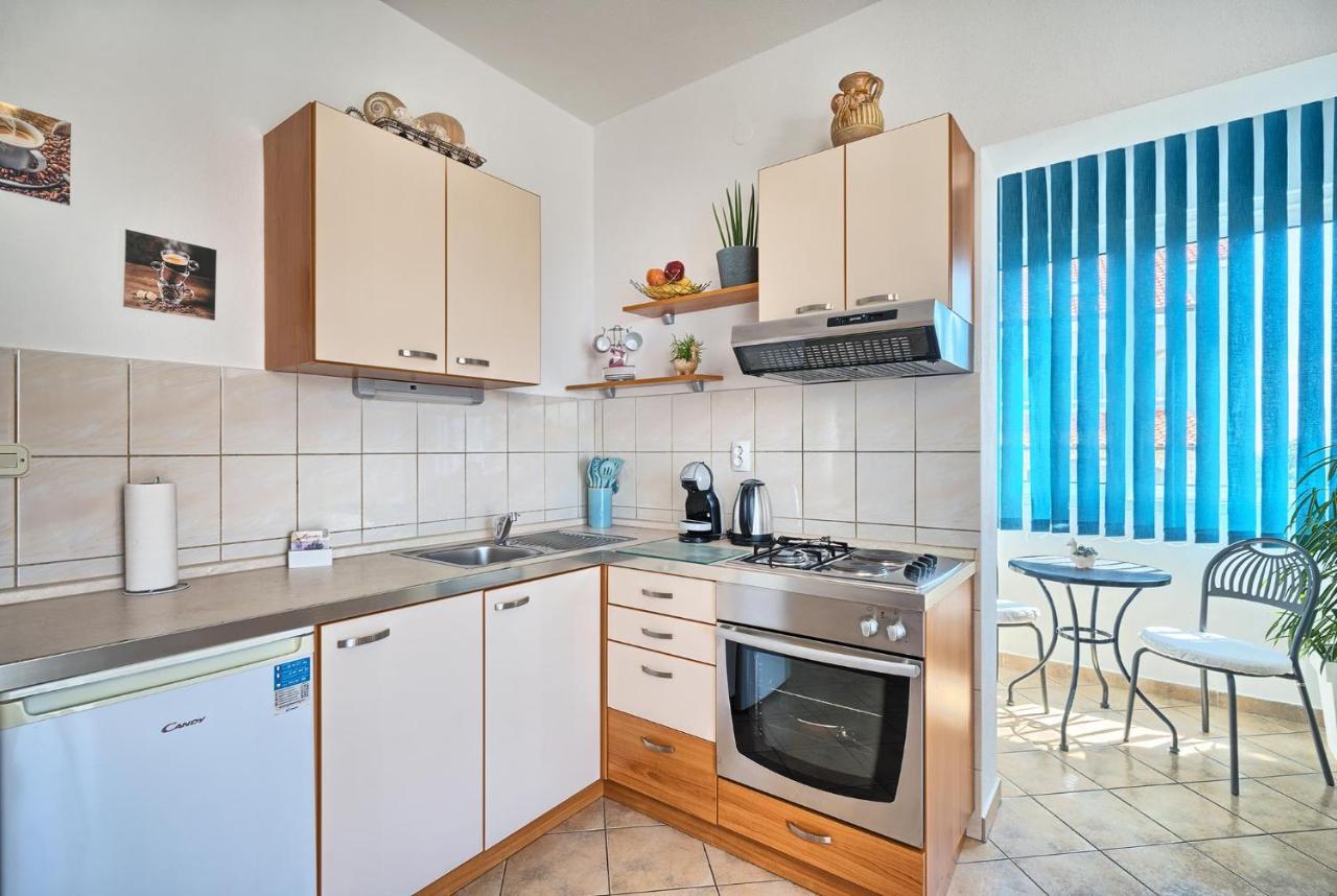 Apartments Irena Hvar Town Extérieur photo