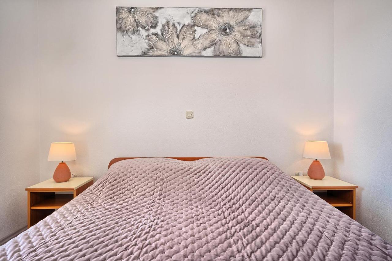 Apartments Irena Hvar Town Extérieur photo